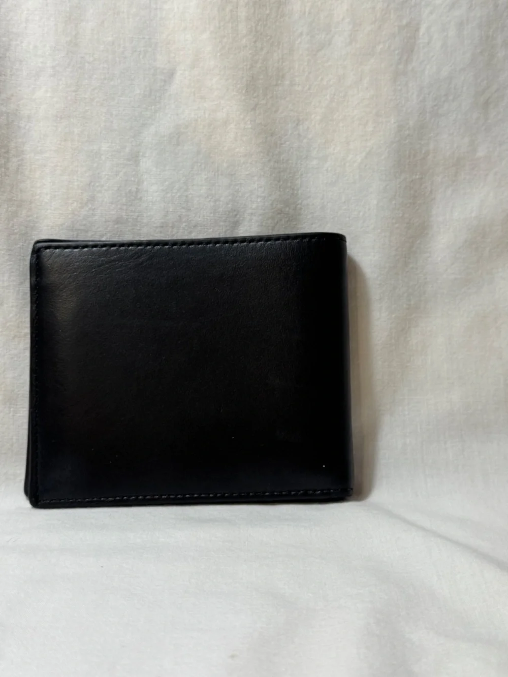Off White Quote Bifold Characters Black - White
